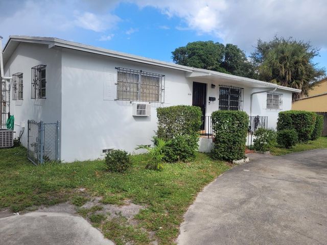 1045 NE 135th Street, North Miami, FL 33161
