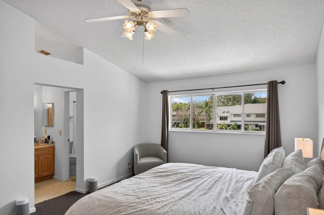 2274 Discovery Circle W 2274, Deerfield Beach, FL 33442