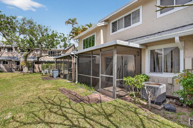 2274 Discovery Circle W 2274, Deerfield Beach, FL 33442