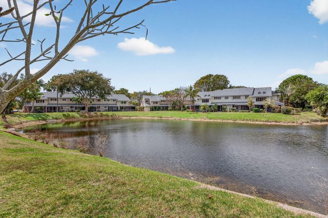 2274 Discovery Circle W 2274, Deerfield Beach, FL 33442