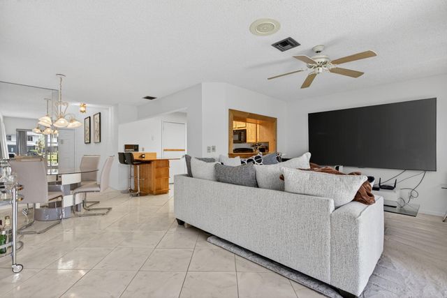 2274 Discovery Circle W 2274, Deerfield Beach, FL 33442