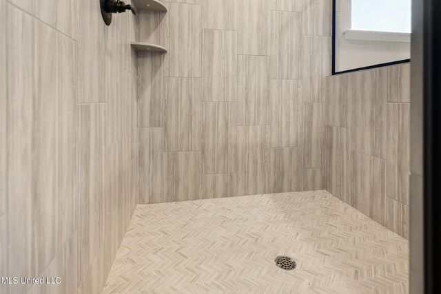 6263 Clover Court, Walls, MS 38680