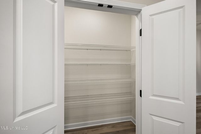 6263 Clover Court, Walls, MS 38680