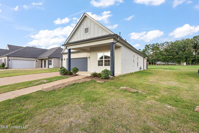 6263 Clover Court, Walls, MS 38680