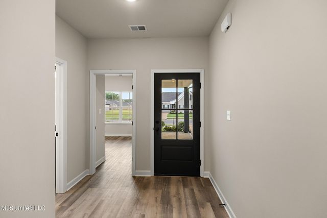 6263 Clover Court, Walls, MS 38680