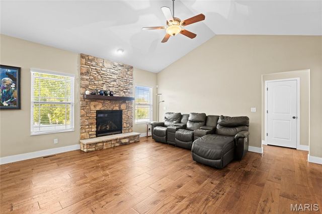 901 Ambercrombie Court, O'fallon, IL 62269