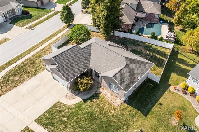 901 Ambercrombie Court, O'fallon, IL 62269