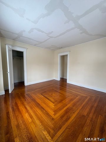 49 Hubinger Street, New Haven, CT 06511