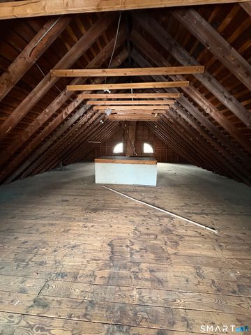 49 Hubinger Street, New Haven, CT 06511