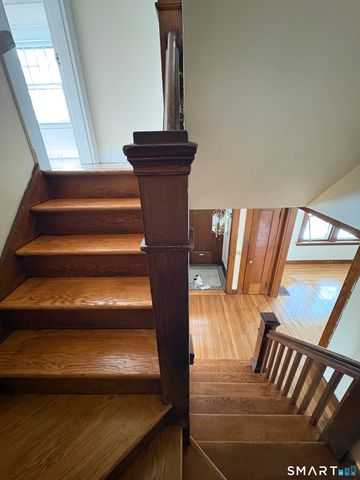 49 Hubinger Street, New Haven, CT 06511