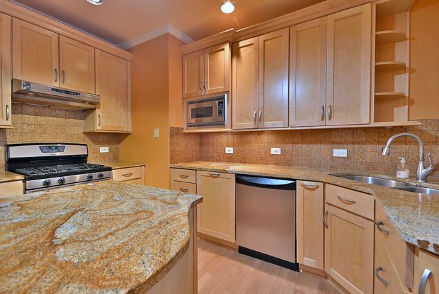 5445 N KENMORE Avenue 1S, Chicago, IL 60640