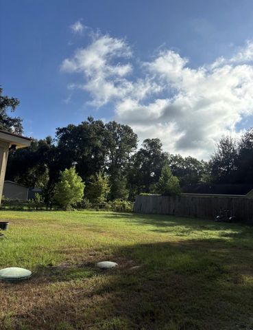 15291 Songwood Trail, Conroe, TX 77302