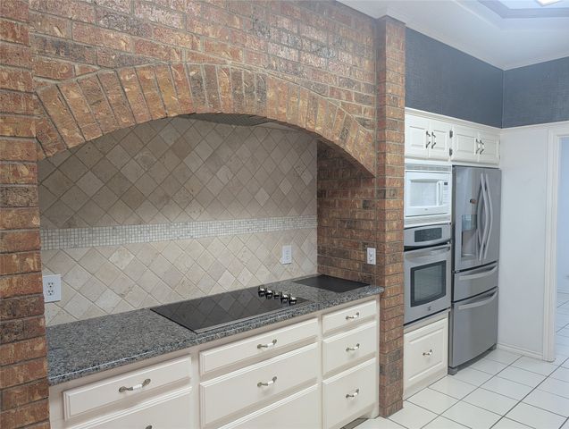 17909 Country Club Drive, Kemp, TX 75143