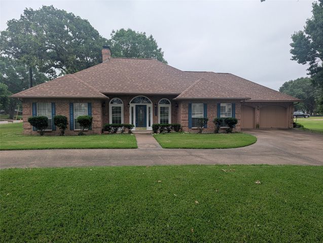 17909 Country Club Drive, Kemp, TX 75143