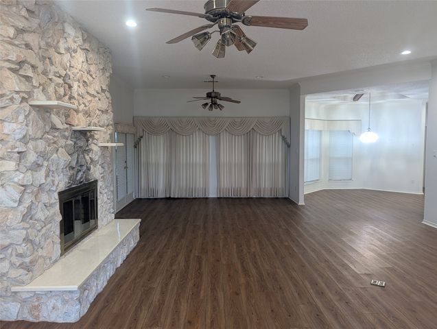 17909 Country Club Drive, Kemp, TX 75143
