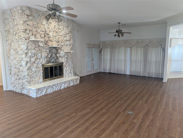 17909 Country Club Drive, Kemp, TX 75143
