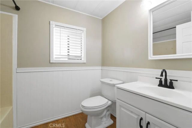 327 W Wilson 80, Costa Mesa, CA 92627