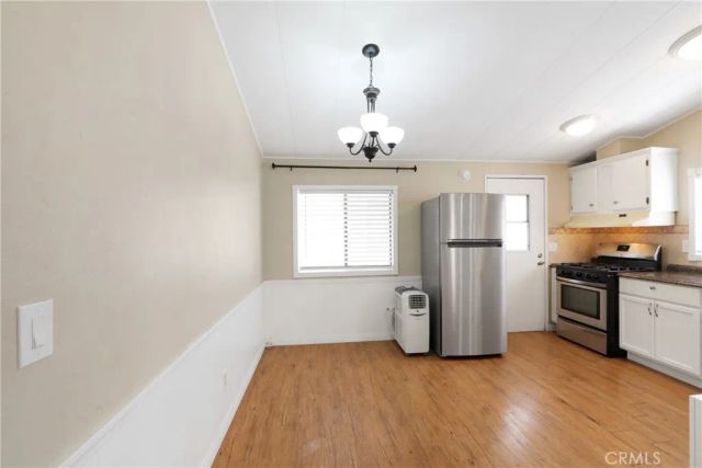 327 W Wilson 80, Costa Mesa, CA 92627