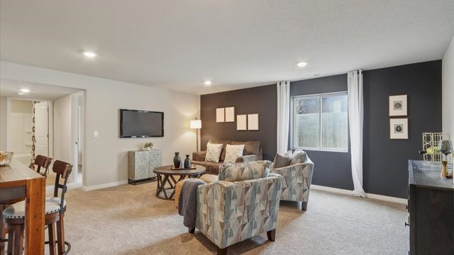 721 Maddie Lane, Tiffin, IA 52340