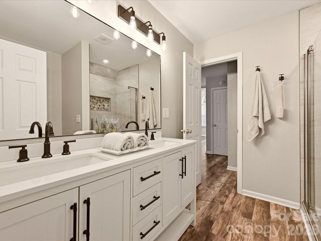 8810 Scotch Heather Way, Charlotte, NC 28277