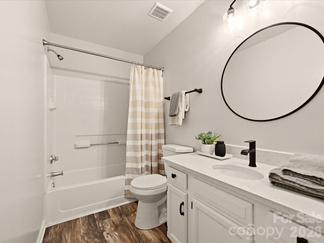 8810 Scotch Heather Way, Charlotte, NC 28277