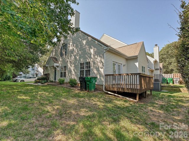 8810 Scotch Heather Way, Charlotte, NC 28277