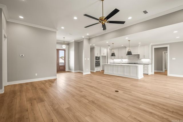 176 Maumelle Valley Drive, Maumelle, AR 72113