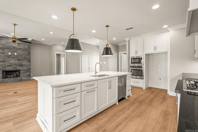 176 Maumelle Valley Drive, Maumelle, AR 72113