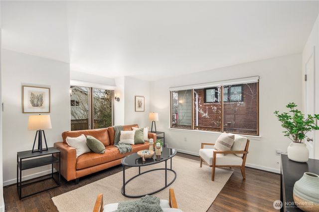 4003 E Newton Street, Seattle, WA 98112