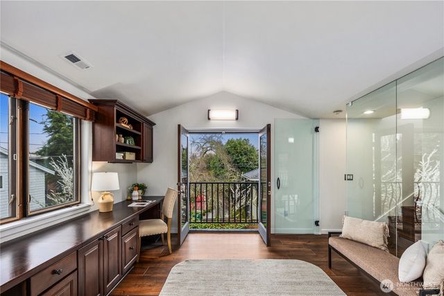 4003 E Newton Street, Seattle, WA 98112