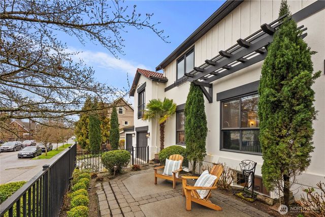 4003 E Newton Street, Seattle, WA 98112