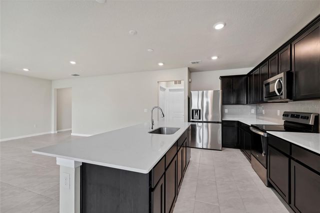 5322 ROYAL POINT AVENUE, Kissimmee, FL 34746