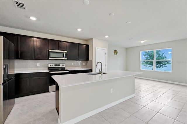 5322 ROYAL POINT AVENUE, Kissimmee, FL 34746