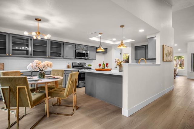 5912 Sawyer Cir, Sacramento, CA 95823