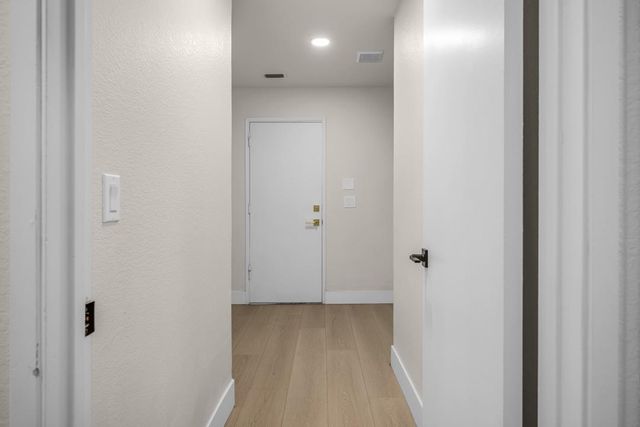 5912 Sawyer Cir, Sacramento, CA 95823