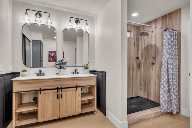 5912 Sawyer Cir, Sacramento, CA 95823