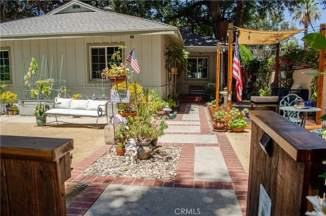 21209 Dumetz Road, Woodland Hills, CA 91364