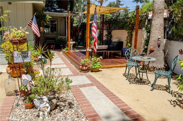 21209 Dumetz Road, Woodland Hills, CA 91364