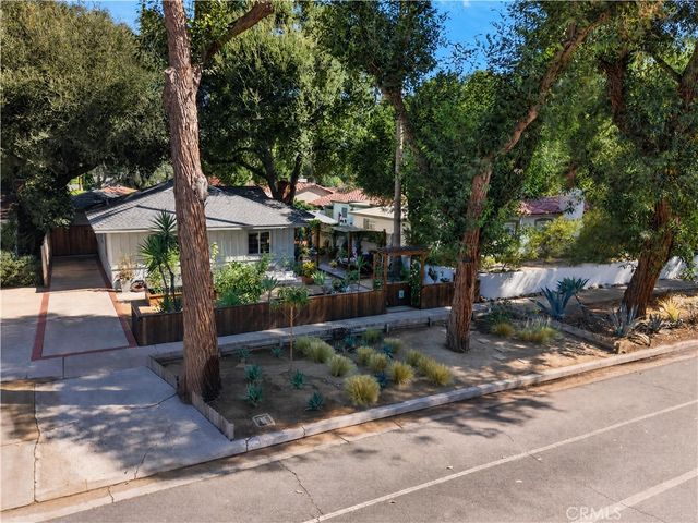 21209 Dumetz Road, Woodland Hills, CA 91364
