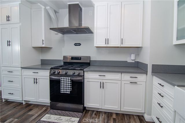 21209 Dumetz Road, Woodland Hills, CA 91364