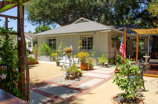 21209 Dumetz Road, Woodland Hills, CA 91364