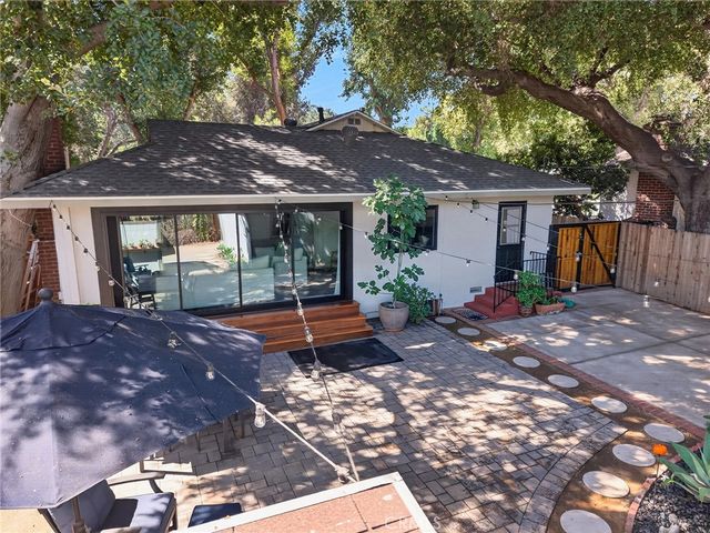 21209 Dumetz Road, Woodland Hills, CA 91364