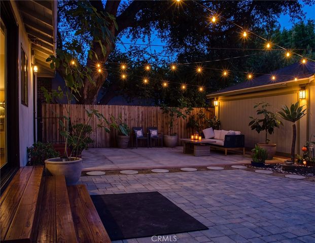 21209 Dumetz Road, Woodland Hills, CA 91364