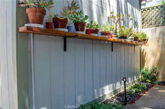 21209 Dumetz Road, Woodland Hills, CA 91364