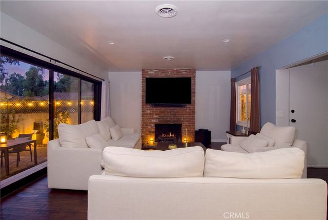 21209 Dumetz Road, Woodland Hills, CA 91364