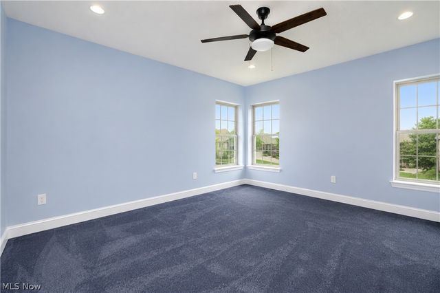 6981 Emerald Cove Avenue NW, Canal Fulton, OH 44614