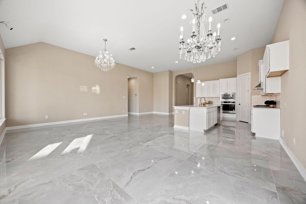 Image 14 of property listing at 24310 Tesino River Circle, Katy, TX 77493