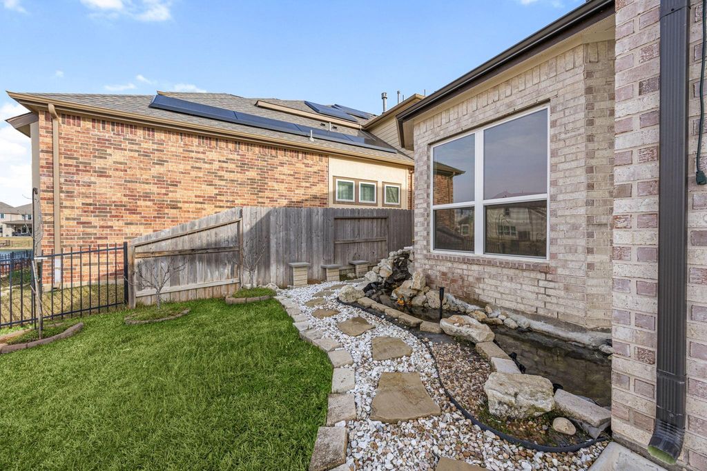 Image 41 of property listing at 24310 Tesino River Circle, Katy, TX 77493