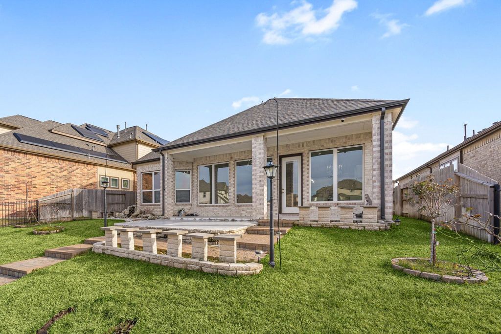 Image 43 of property listing at 24310 Tesino River Circle, Katy, TX 77493