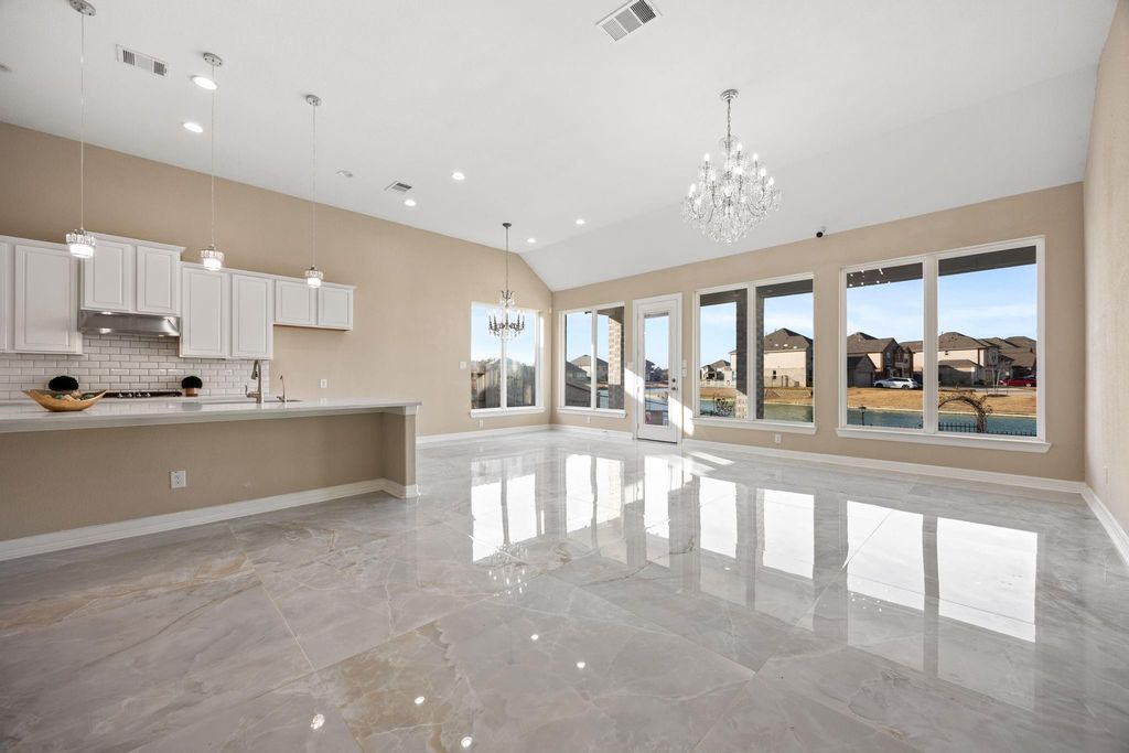 Image 7 of property listing at 24310 Tesino River Circle, Katy, TX 77493